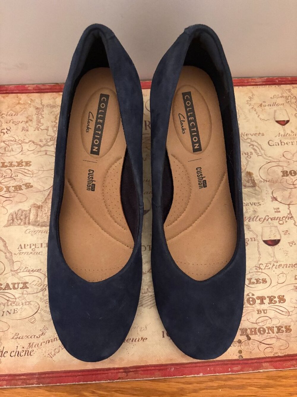 Clarks Collection Navy Suede wedge heel(US 8 | EU 39)